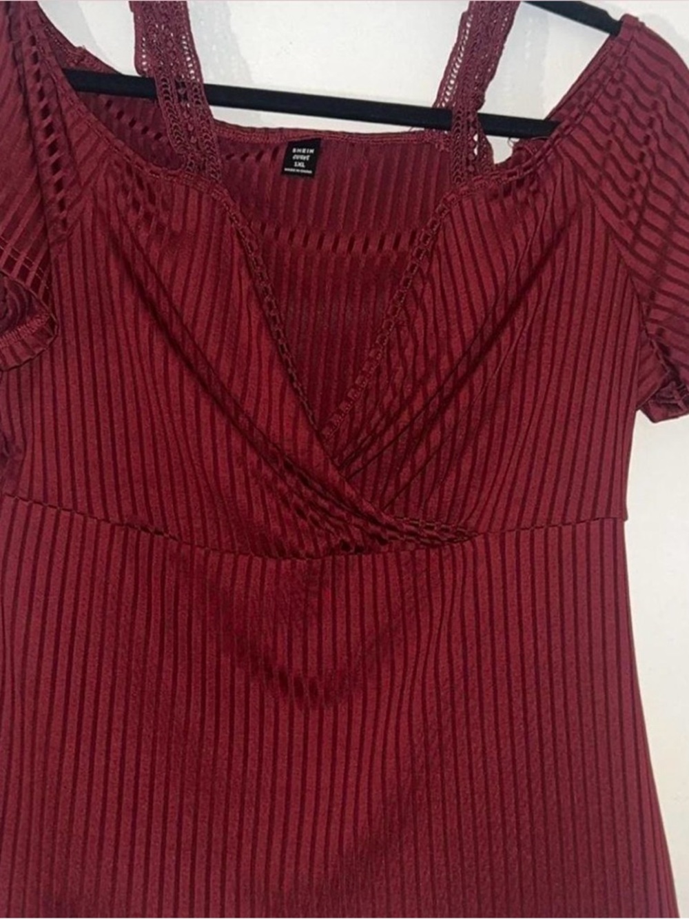 SHEIN Burgundy Ribbed Short Sleeve Surplice Top